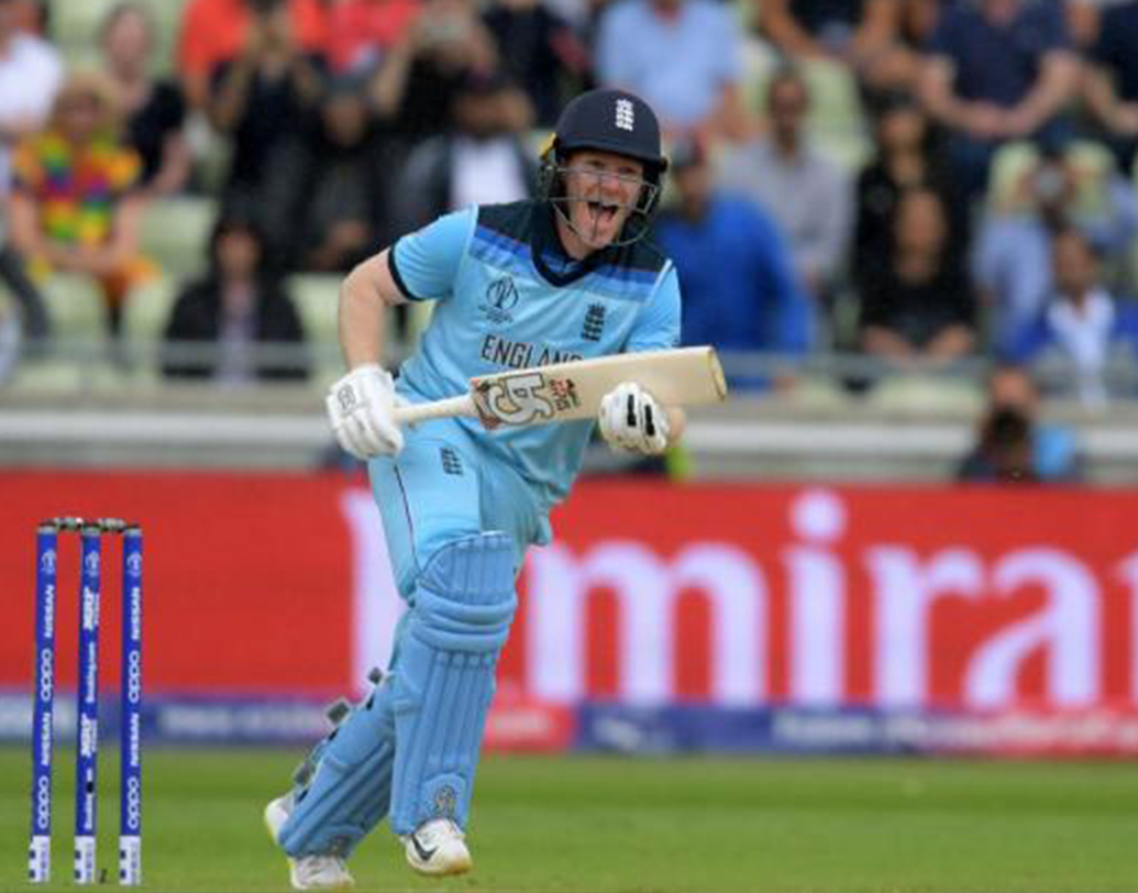 ইংল্যান্ড অধিনায়ক অইন মরগ্যান ২০০৭ সালের বিশ্বকাপে আয়ারল্যান্ডের হয়ে বিশ্বকাপ খেলেন। ২০০৯ সাল থেকে  তিনি ইংল্যান্ডের হয়ে খেলা শুরু করেন। পরপর ৩টি বিশ্বকাপে ইংল্যান্ডের হয়ে তিনি প্রতিনিধিত্ব করেছেন।