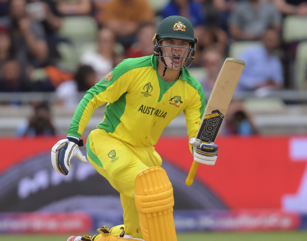 অ্যালেক্স ক্যারি— একমাত্র উইকেট কিপার হিসেবে আইসিসি বেছে নিয়েছে অস্ট্রেলিয়ার অ্যালেক্স ক্যারিকে। ৩৭৫ রান করে এই বিশ্বকাপে অস্ট্রেলিয়ার হয়ে নজর কেড়েছেন তিনি। সেমিফাইনালে জোফ্রা আর্চারের বাউন্সার আছড়ে পড়েছিল ক্যারির চিবুকে। রক্ত ঝরেছিল। তবুও লড়াই থামাননি ক্যারি।