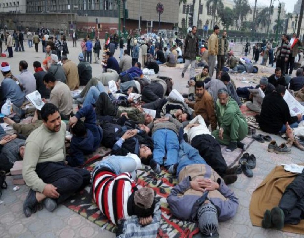 ঘুম থেকে ওঠার পর বাচ্চারা যেমন তার মায়ের মুখে হাতির শুঁড় গজাতে দেখেছে! পুরুষদেরও ওই সময়ে শারীরিক সম্পর্ক তৈরির ইচ্ছা বেড়ে যায় কয়েক গুণ। চাহিদা পূরণ না হলেই উত্তেজনা চরমে। এই হ্যালুসিনেশন এবং যৌন মিলনের চাহিদা ৭ দিন থেকে ১ মাস অবধিও থাকে।