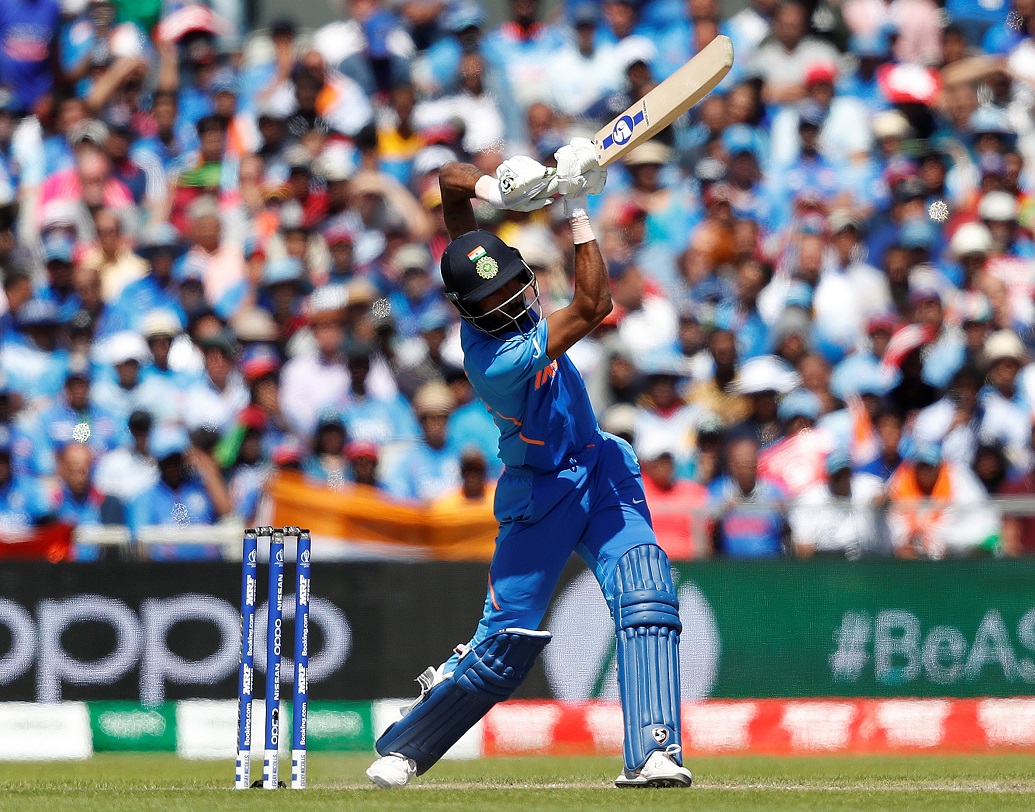 হার্দিক পাণ্ড্য- এই মুহূর্তে ভারতীয় দলের অন্যতম ভরসা তিনি। তাঁকে বাদ দেওয়া এই মুহূর্তে অসম্ভব। ব্যাট ও বল হাতে তাঁর যে ফর্ম বিশ্বকাপে দেখা গিয়েছে, তার ঝলক আবার দেখতে চাইবেন ভারতীয় ক্রিকেটপ্রেমীরা।