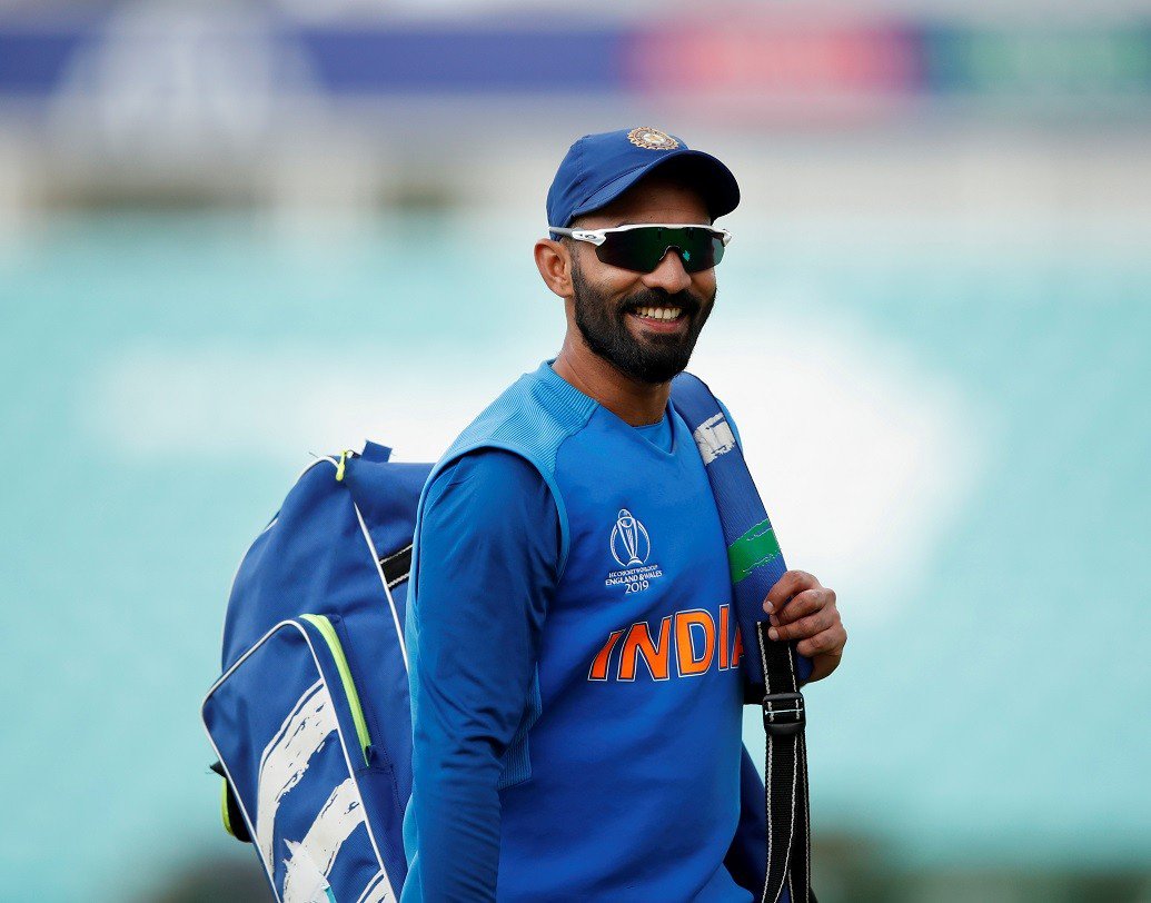 দীনেশ কার্তিক- কেদার যাদবের জায়গায় দলে ঢুকতে পারেন কার্তিক। কেদার নিজের নামের প্রতি সুবিচার করতে না পারায় এই ম্যাচে সুযোগ পেতে পারেন কার্তিক।