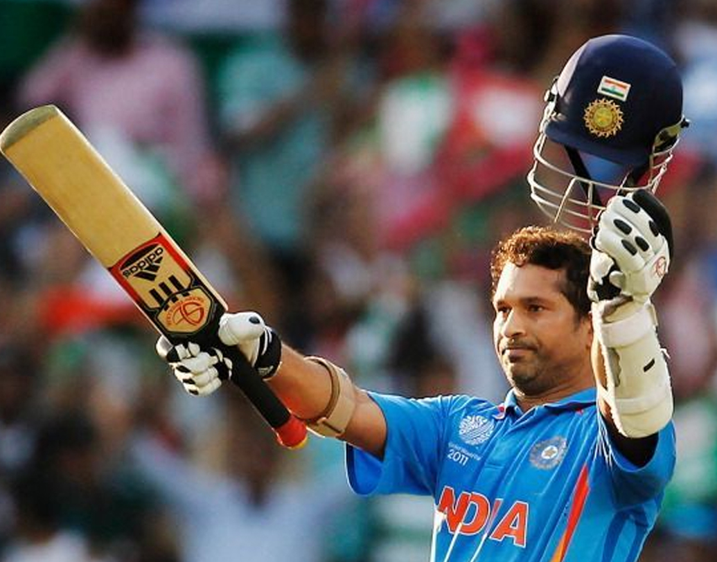 ক্রিকেট ইতিহাসে বহু রেকর্ড গড়েছেন সচিন তেন্ডুলকর। বিশ্বকাপের এক অনন্য নজিরও রয়েছে তাঁরই দখলে। মোট ছয়টি বিশ্বকাপ খেলে সর্বাধিক ছ'টি সেঞ্চুরির নজির রয়েছে লিটল মাস্টারের।