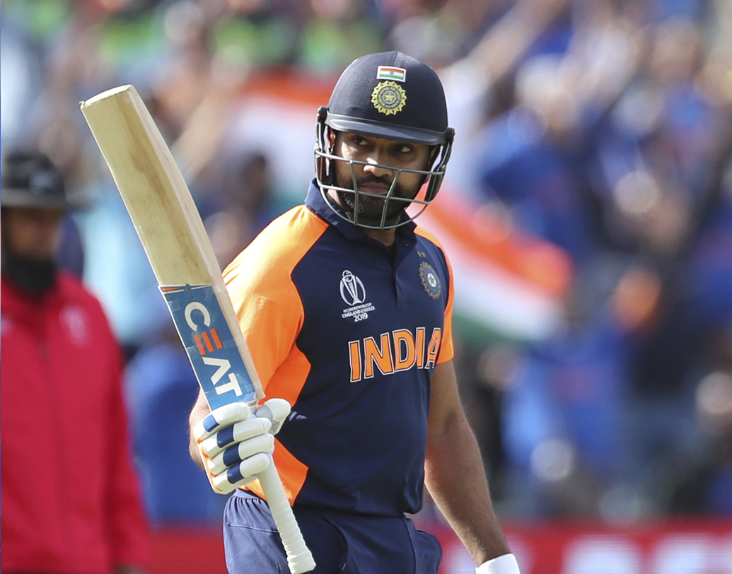 এই বিশ্বকাপে আর একটা সেঞ্চুরি পেলেই এক বিশ্বকাপে সর্বাধিক শতরানের একক বিশ্বরেকর্ড গড়ে ফেলবেন রোহিত।