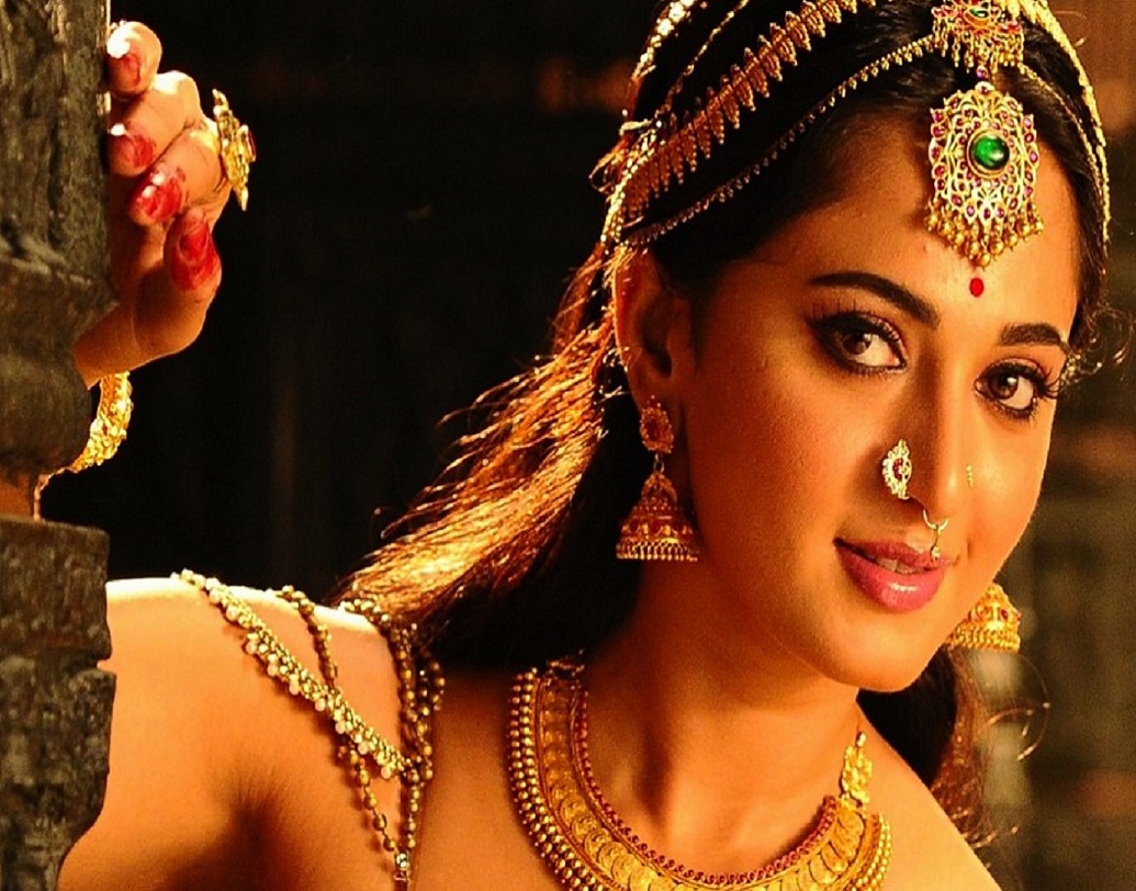 তেলুগু সিনেমা জগতে তিনি সবথেকে বেশি পারিশ্রমিক পাওয়া অভিনেত্রী। মার্কিন বক্স অফিসে তিনি শ্রীদেবীর পরে দ্বিতীয় স্থানে রয়েছেন।