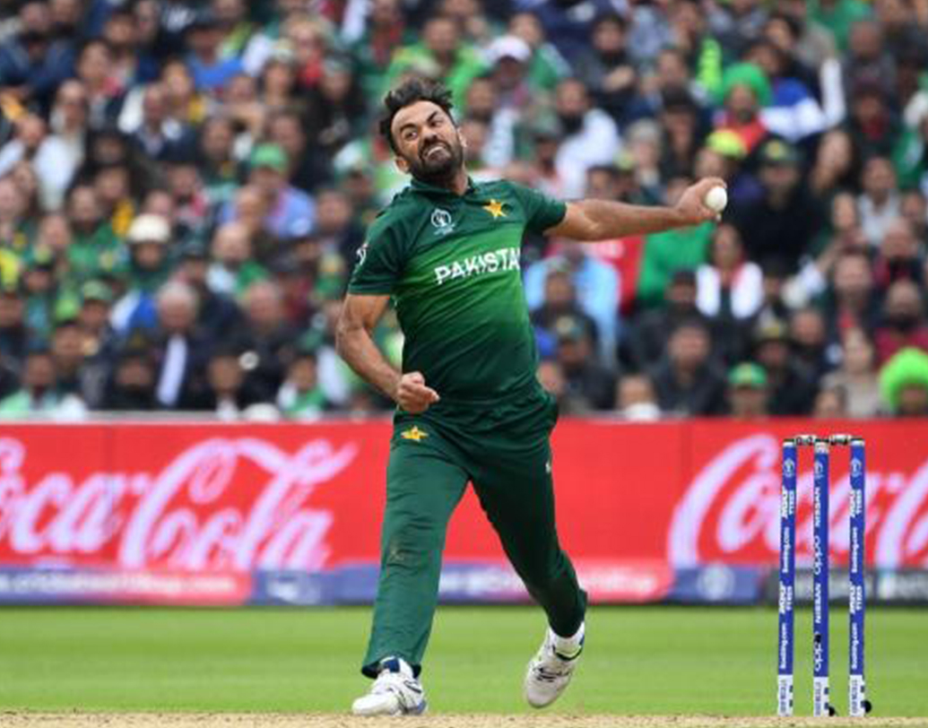 ওয়াহাব রিয়াজ- পিতার মৃত্যুর জন্য ক্রিকেটে মনোনিবেশ করতে পারেননি একসময়ে। দল থেকে ছিটকে গিয়েছিলেন তিনি। বিশ্বকাপে দারুণ ভাবে ফিরে আসেন। ২০০৮ সালে জিম্বাবোয়ের বিরুদ্ধে ম্যাচ দিয়ে অভিষেক ঘটেছিল ওয়াহাব রিয়াজের। ২০২৩ সালের আগেই হয়তো তিনি অবসর নেবেন।