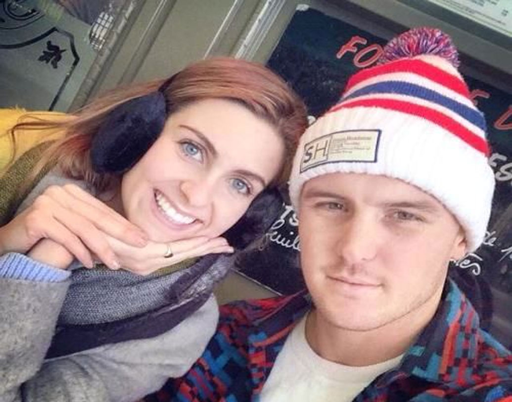 জেসন জন্মগত ভাবে ব্রিটিশ নন। তাঁর জন্ম দক্ষিণ আফ্রিকায়। পরে তাঁর পরিবার ইংল্যান্ডে চলে আসে। তখন জেসনের বয়স মাত্র দশ।