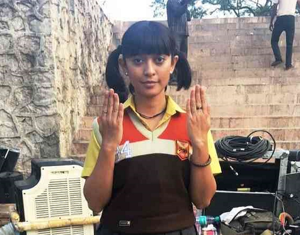 ১৯৮৫ সালের ৯ অক্টোবরে কলকাতায় জন্ম সায়নীর।