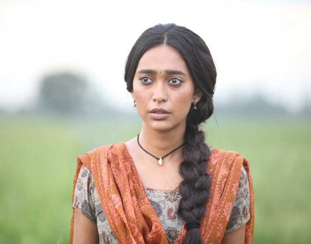 সম্প্রতি তিনি ‘আর্টিকেল ১৫’-এ অভিনয় করে দর্শকের মন জিতেছেন।