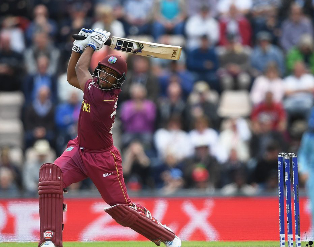 নিখলস পুরান- এই দলের উইকেটরক্ষার দায়িত্ব পুরানের। তবে ব্যাট হাতেও যে তিনি ভরসা যোগাতে পারেন তার প্রমাণ পাওয়া গিয়েছে বিশ্বকাপেই। ভারতের বিরুদ্ধে টি২০ সিরিজে সেই ছন্দ কি ধরে রাখতে পারবেন ২৪ বছরের এই তরুণ উইকেটরক্ষক?