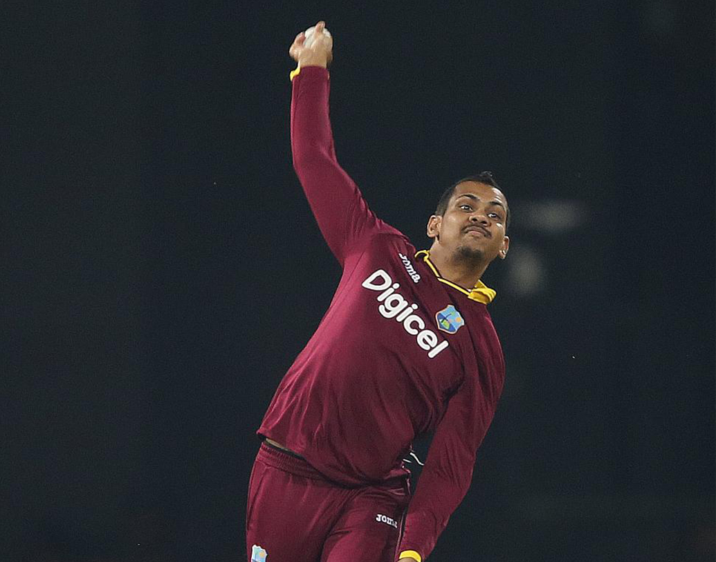 সুনীল নারাইন- দুই বছর পর আবার দলে ফেরানো হল এক সময়ের বিস্বয় স্পিনারকে। ৩১ বছরের এই স্পিনার আইপিএলে নিয়মিত। সেই অভিজ্ঞতা কি কাজে লাগবে ভারতের বিরুদ্ধে? কলকাতার হয়ে ওপেনিং-এ চমক সৃষ্টি করেন অনেক ম্যাচেই, ক্যারিবিয়ানরা কী সেই কাজে ব্যাবহার করবেন তাঁকে?