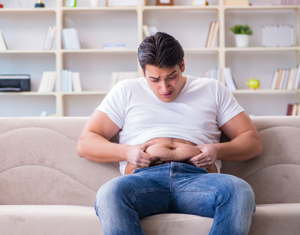 এটি নিয়মিত অভ্যাসের ফলে পেট ও কোমরের কোর মাসলের শক্তি বাড়়ে। পেশী টানটান হয়, সঙ্গে মেদ জমে থাকার অবকাশও পায় না। শরীরকে টোনড করে রাখতে হলে এই ধরনের প্লাঙ্ক খুবই কার্যকর। এই জাতীয় প্লাঙ্ক এক্সারসাইজ আসলে মেরুদণ্ডের ভিতরের পেশীগুলোর জোর বাড়ায় ও শক্তপোক্ত করে মেদ ঝরাতে সাহায্য করে।