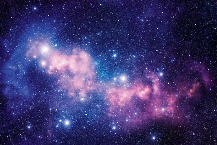 কিন্তু অসীম শূন্য নিয়ে প্রশ্ন, পাল্টা প্রশ্ন চলতে থাকে। সুবীরের কথায় উঠে আসেন শেক্সপিয়র। ‘হ্যামলেট’ নাটকে তিনি লিখেছিলেন, ‘‘আই কুড বি বাউন্ডেড ইন আ নাটশেল অ্যান্ড কাউন্ট মাইসেল্‌ফ আ কিং অফ ইনফাইনাইট স্পেস।’’