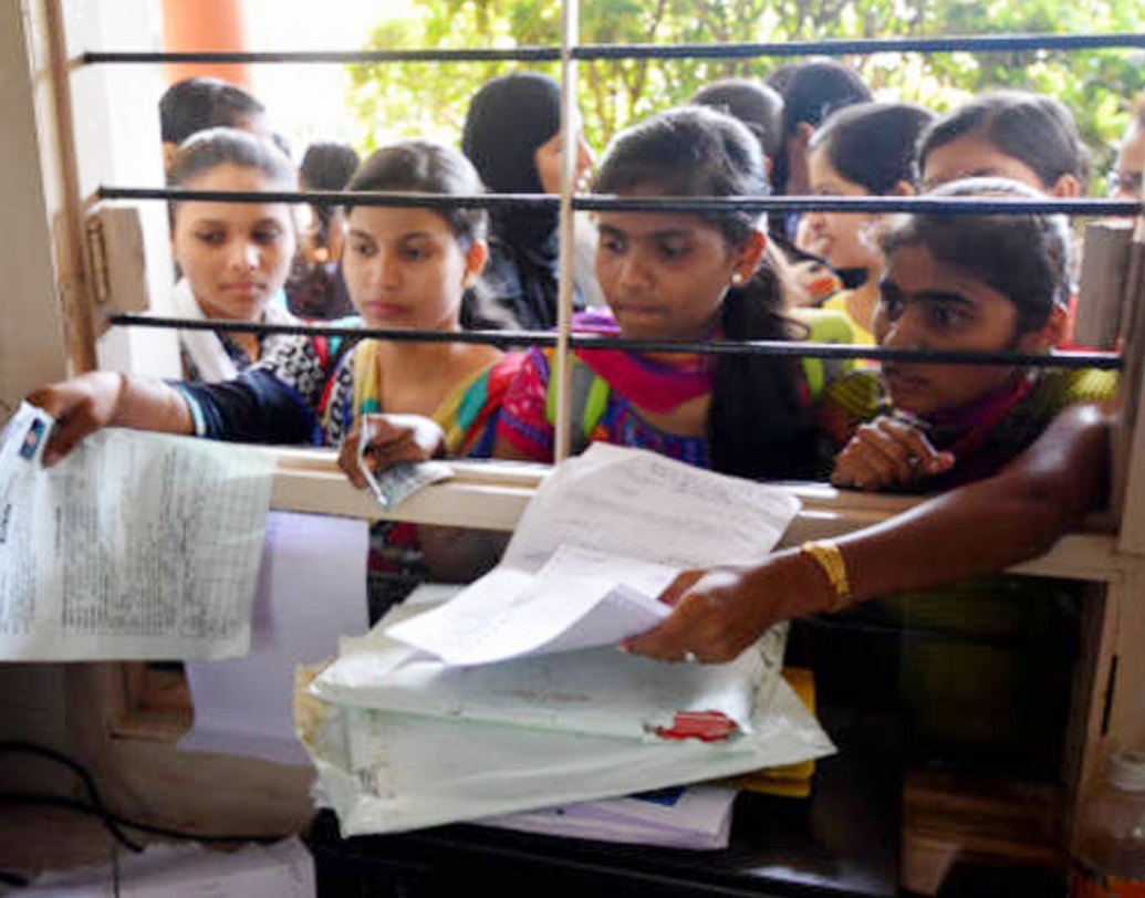 ওড়িশার ‘নবভারত শিক্ষা পরিষদ’ এবং ‘নর্থ ওড়িশা ইউনিভার্সিটি অব এগ্রিকালচার অ্যান্ড টেকনোলজি’-কে অস্বীকৃত ও নকল বলে চিহ্নিত করেছে ইউজিসি।