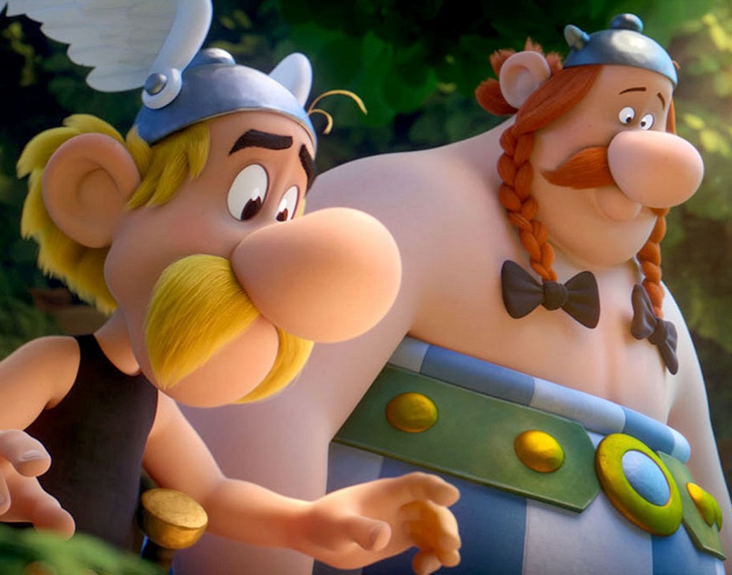 কারণ এই গ্রামেই বাস করত অ্যাস্টেরিক্স। খ্রিস্টপূর্ব ৫০ শতাব্দীতে রোমানদের সঙ্গে যুদ্ধ হয় অ্যাস্টেরিক্সের। অ্যাস্টেরিক্সকে হারানো অসম্ভব হয়ে ওঠে সিজারের কাছে। কারণ? তার কাছে রয়েছে এক আশ্চর্য জড়িবুটি। এই জড়িবুটি খেয়েই তার গায়ে আসে বিশাল শক্তি।