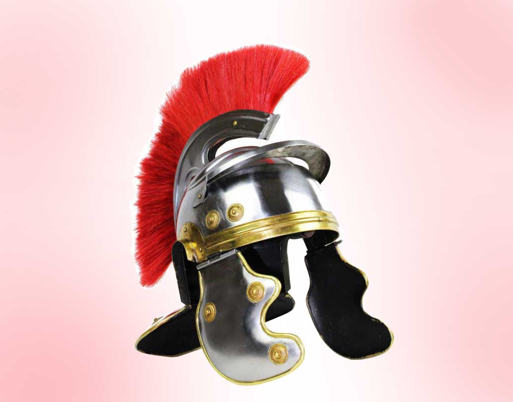 হেলমেট বা মুকুটটি দেখে তাঁর উচ্চতা ও চেহারার আন্দাজ করা যায় কিছুটা। কমিকসে অ্যাস্টেরিক্সের চেহারার যেমন বর্ণনা করা হয়েছে, আসল অ্যাস্টেরিক্সের চেহারা ছিল তার থেকে অনেকটাই আলাদা। তাঁর দেহ ছিল বিশালাকায়। এই বিশাল চেহারার জন্য যেমন পরিবেশের হাত রয়েছে, তেমনই রয়েছে তাদের খাদ্যাভাসের প্রভাবও।