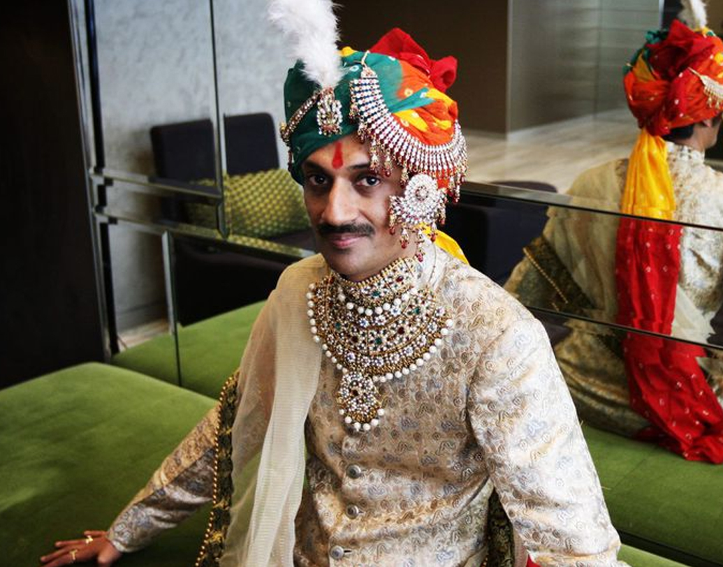 যে প্রাসাদে মানবেন্দ্র থাকেন, সেটি ১৯২৭ সালে নির্মিত। সেখানে সৌরশক্তির প্যানেল স্থাপন করে নতুন করে সাজিয়ে তোলা হচ্ছে। চেষ্টা চলছে জৈব চাষেরও।