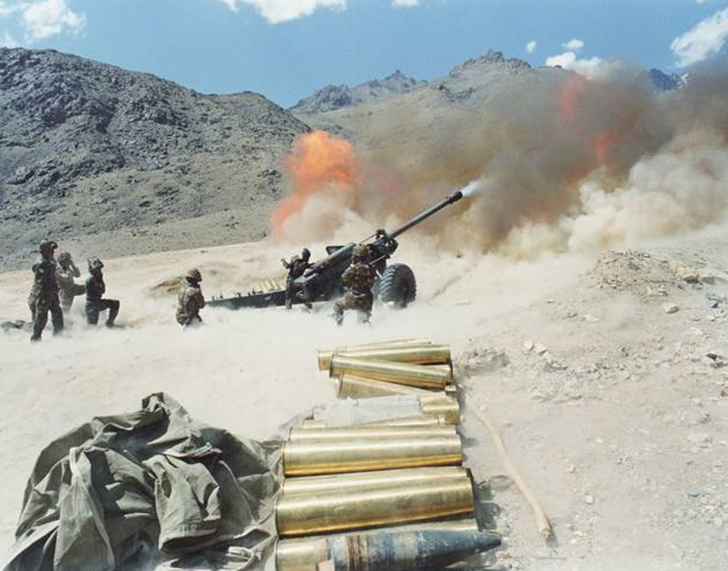 সতপাল বলতে দ্বিধা করেননি যে, ক্যাপ্টেন খান অত্যন্ত দক্ষতার সঙ্গে নেতৃত্ব দিচ্ছিলেন। ‘ফায়ার অ্যান্ড কভার’ পদ্ধতিতে আঘাত করছিলেন লাগাতার। সতপালের আক্রমণে তাঁর মৃত্যুর পরে দিশেহারা হয়ে পড়ে পাকিস্তানি সেনা।