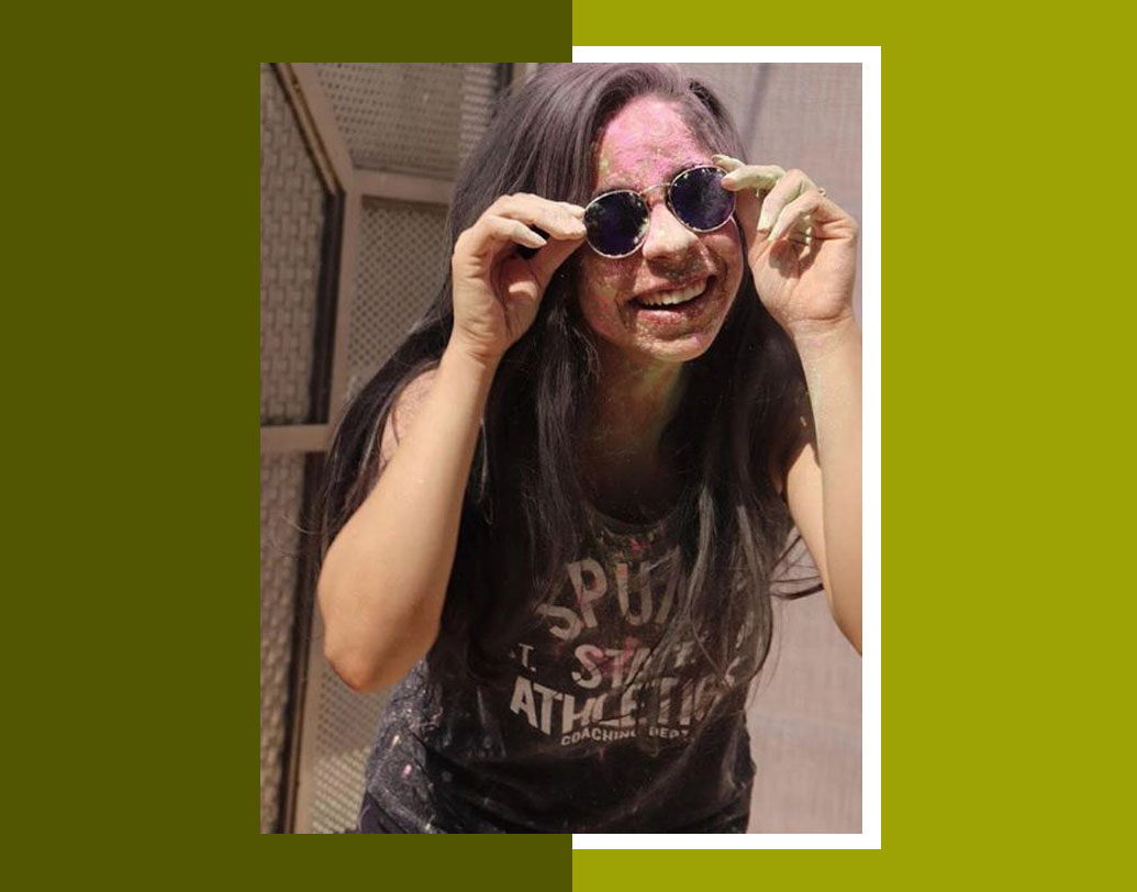 তাঁর সব থেকে বড় সঙ্গী ছিল বই। সুন্দরী প্রতিযোগিতা বিষয়ক বিভিন্ন ম্যাগাজিন-বই বার বার পড়তেন। সময়, সুযোগ পেলেই দেখতেন টিভি।