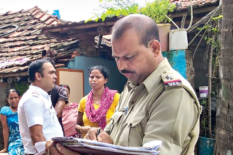 Police investigates unnatural death of a woman