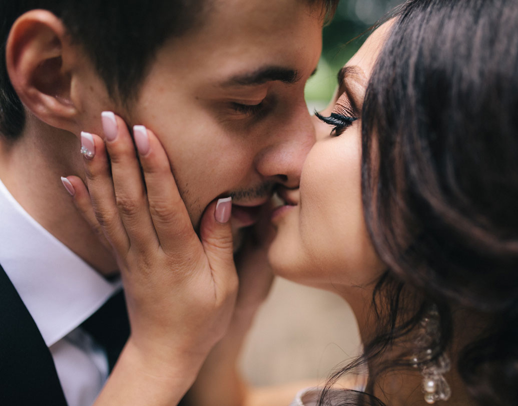 চুমুর এমন উপকারকে ‘সুইট রিওয়ার্ড’ বলে ডাকছেন জাইয়া। তাঁর মতে, স্মুচিং বা গভীর চুমু, সুস্থ থাকার মাপকাঠি।