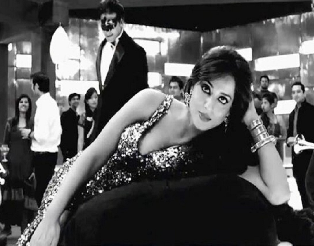 হার না মানা মেয়েটি কিছুটা সুস্থ হয়ে পঞ্জাব ইউনিভার্সিটিতে থিয়েটার নিয়ে ভর্তি হন। সেখান থেকে পাশ করার পরই শুরু হয় জীবনের আসল লড়াই।