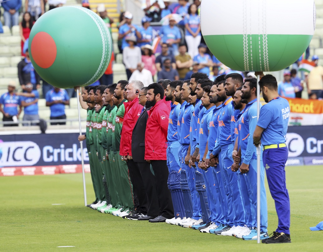 বার্মিংহ্যামে টসে জিতে প্রথমেই অনেকটা এগিয়ে গিয়েছিলেন বিরাট। এই ধরনের স্লো উইকেটে প্রথমে ব্যাট করার বড় সুযোগ পেয়ে তার পূর্ণ সদ্ব্যবহার করেছে ভারত।