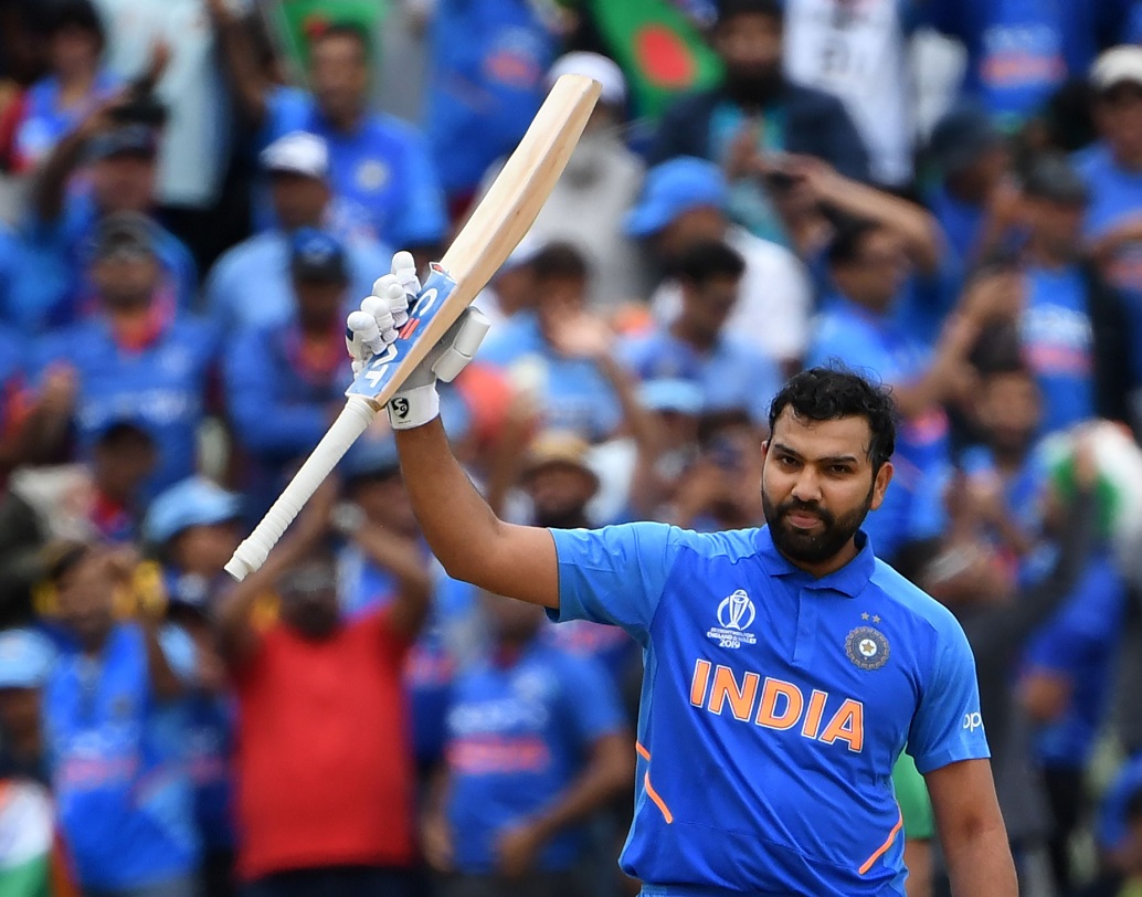 ৯ রানে রোহিতের সহজ ক্যাচ ফেলেন তামিম। প্রাণ ফিরে পাওয়া রোহিত আর দাঁড়াতেই দেননি বিপক্ষকে। ৯২ বলে ১০৪ রান করে তিনিই এ দিনের ম্যাচের সেরা।