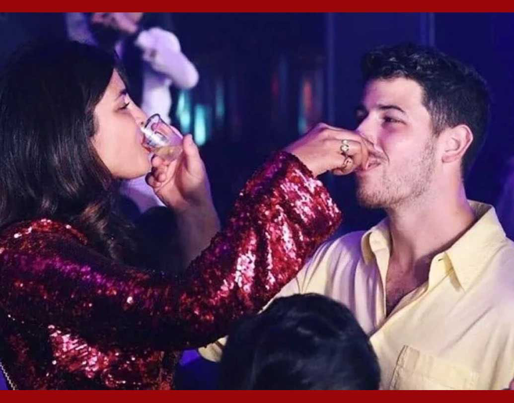 বলিউডের সেই ‘দেশি গার্ল’ প্রিয়াঙ্কা চোপড়া এবং আমেরিকান গায়ক নিক জোনাস একান্তে সময় কাটাচ্ছেন মায়ামিতে। পার্টি এবং বিভিন্ন অন্তরঙ্গ মুহূর্তের ছবি নিজের ইনস্টাগ্রাম অ্যাকাউন্ট থেকে শেয়ার করছেন অভিনেত্রী।