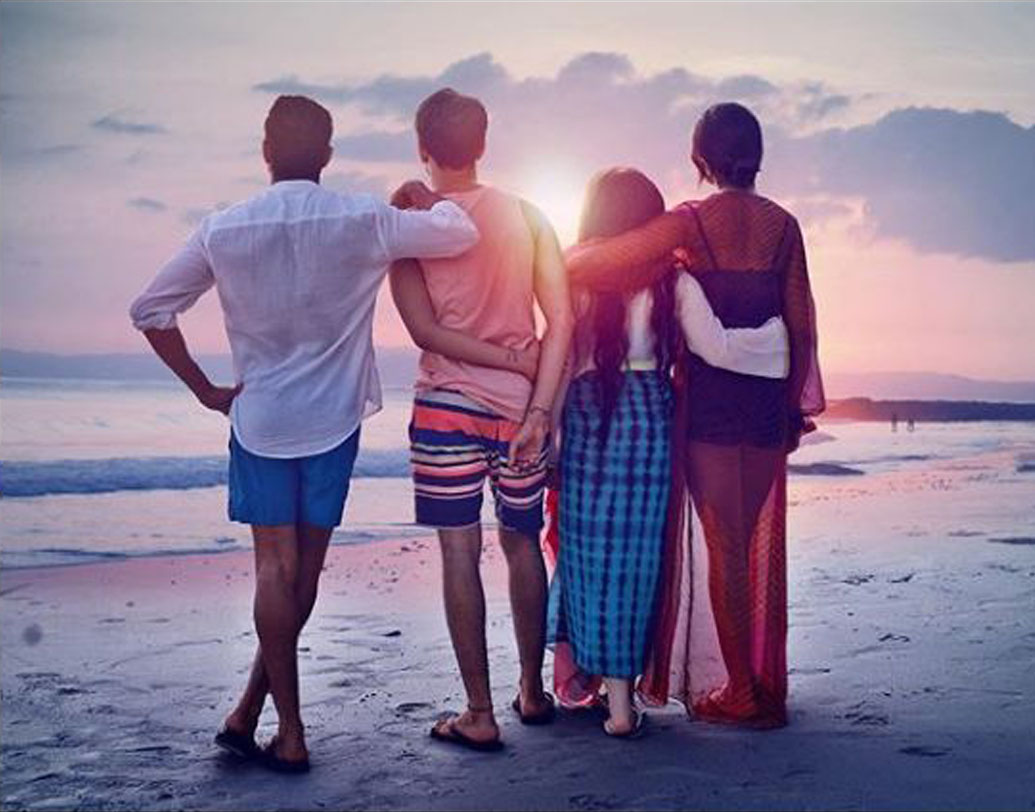 প্রিয়ঙ্কা অভিনীত বলিউড সিনেমা 'দ্য স্কাই ইজ ব্লু' চলতি বছর সেপ্টেম্বরে মুক্তি পেতে চলেছে। এই সিনেমায় প্রিয়ঙ্কার সঙ্গে দেখা যাবে ফারহান আখতার এবং জায়রা ওয়াসিমকে। এই সিনেমার নির্দেশনায় রয়েছেন সোনালি বসু এবং প্রযোজকের ভূমিকায় রয়েছেন স্বয়ং প্রিয়ঙ্কা।