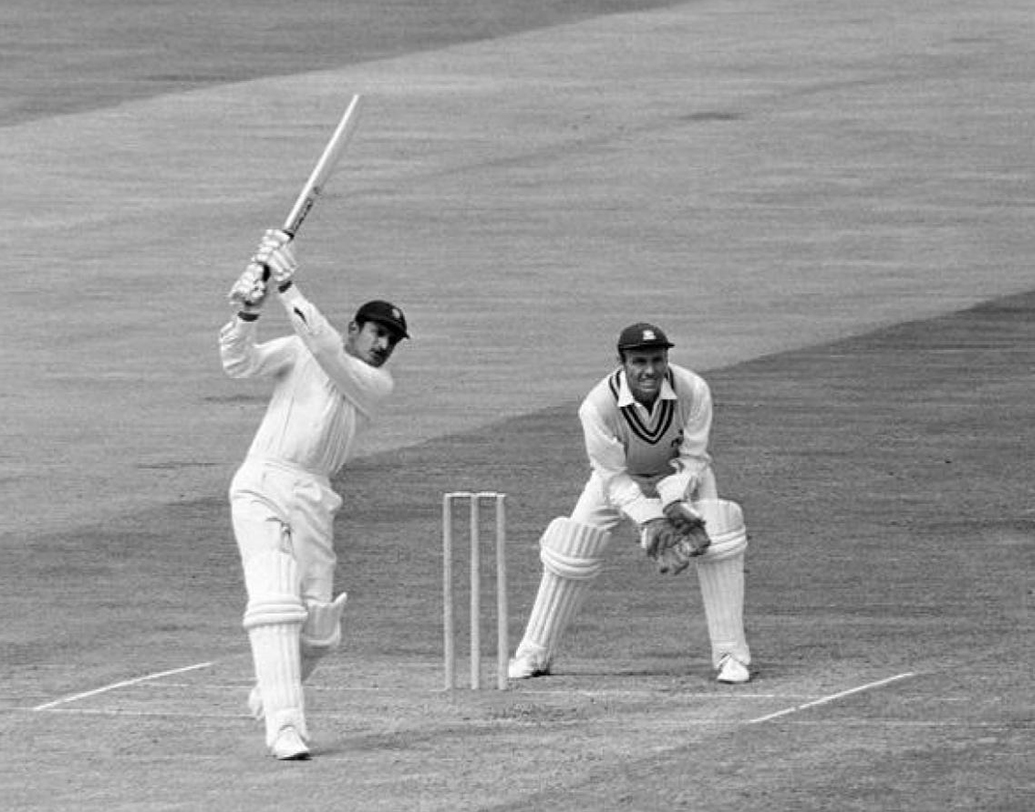 ১৯৭১ সালে অজিত ওয়ারেকরের ভারত পাঁচ ম্যাচের সিরিজে ১-০ ব্যবধানে জয় তুলে নেয় গ্যারি সোবার্সের ওয়েস্ট ইন্ডিজকে হারিয়ে। সেটাই ওয়েস্ট ইন্ডিজে ভারতের প্রথম টেস্ট এবং সিরিজ জয়। ঐতিহাসিক সেই জয় আসে সিরিজের দ্বিতীয় ম্যাচে। তার আগে পঁচিশ বার দুই দেশ মুখোমুখি হলেও ভারত জিততে পারেনি একবারও। সেবারেই প্রথম বার জয় আসে পোর্ট অব স্পেনে।