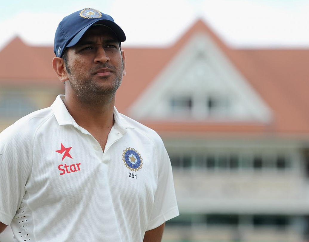 ২০১১ সালের ভারতীয় দল গুঁড়িয়ে দেয় ড্যারেন স্যামির ওয়েস্ট ইন্ডিজকে। ক্রিকেটের তিন ফরম্যাটেই জয় তুলে নেয় ভারত। টেস্ট দলের অধিনায়ক ছিলেন মহেন্দ্র সিংহ ধোনি। একদিন ও টি-টোয়েন্টি দলের অধিনায়কত্ব করছিলেন সুরেশ রায়না। বুড়ো হারের ভেল্কি দেখিয়ে ছিলেন রাহুল দ্রাবিড়।