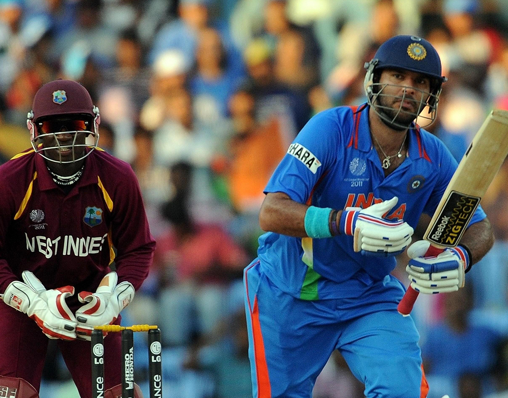 তার আগের বার, অর্থাৎ ২০০৯ সালে, তিন ম্যাচের একদিনের সফরে ভারত জেতে ২-১ ম্যাচে। অধিনায়ক ধোনি সেই সিরিজে সামনে থেকে দলকে নেতৃত্ব দিয়ে জিতে নেন সিরিজ সেরার পুরস্কারও। তবে সেই পুরস্কার পেতে পারতেন যুবরাজ সিংও।