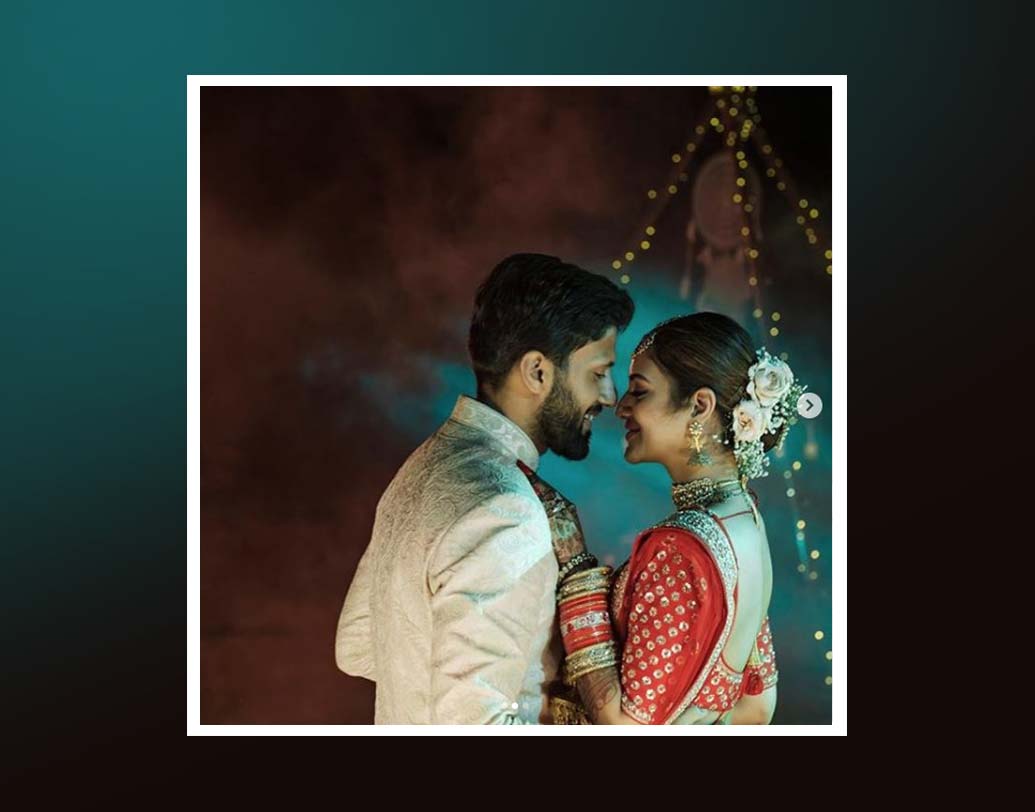 নুসরতের কেরিয়ার এখন শুধু আর অভিনয়ে আবদ্ধ নয়। তিনি সদ্য নির্বাচিত তৃণমূল সাংসদ। ফলে টলি পাড়ার পাশাপাশি তাঁর রাজনৈতিক সতীর্থরা এ দিন রিসেপশনে থাকবে বলে খবর।