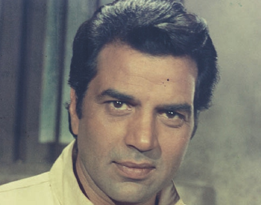 তিনি বিমল রায় সম্পর্কে বলেন, “ফিল্মফেয়ারের  প্রতিযোগিতার বিচারক ছিলেন তিনি ও তাঁর অ্যাসিস্ট্যান্ট দেবু সেন। দেবুদা আমায় দেখে বলেন ‘হ্যায় বাত’। এর কিছুক্ষণ পরই তিনি এসে বলেন বিমলদা তোমায় ডাকছে। আমি ভীত ও চিন্তিত হয়ে ভিতরে যাই ওঁর সঙ্গে দেখা করতে।”