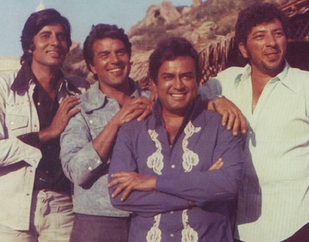 ১৯৬৬ সালে ‘ফুল ও পাথথর’ সিনেমার মাধ্যমে তিনি বলিউডের ‘অ্যাকশন হিরো’ রূপে নিজেকে প্রতিষ্ঠিত করেন। এরপর একে একে জীবন মৃত্যু, ইয়াদো কি বারাত, চারাস, চুপকে চুপকে, সীতা অউর গীতা, শোলে, দোস্ত, আজাদ, ডি বার্নিং ট্রেন ইত্যাদি সিনেমা করে বলিউডে পাকাপাকি ভাবে নিজের জায়গা করে নেন।