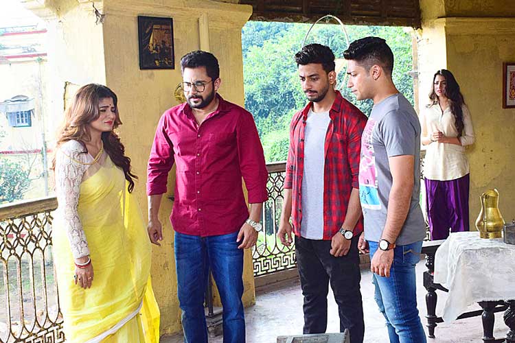 ‘Bhoot Chakro Private Limited’, the Bengali movie fails to capture the imagination of moviegoers