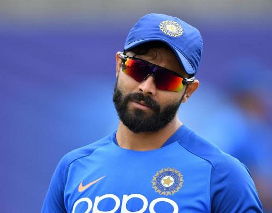 রবীন্দ্র জাদেজা- যশপ্রীত বুমরাকে বিশ্রামে পাঠিয়ে দলে আসতে পারেন রবীন্দ্র জাদেজা। কারণ জাদেজা দলে এলে ব্যাটিংয়ের গভীরতা আরও কিছুটা বেড়ে যাবে। এছাড়াও তাঁর বোলিং আর ফিল্ডিংয়ে পারফরম্যান্স কারও অজানা নয়।