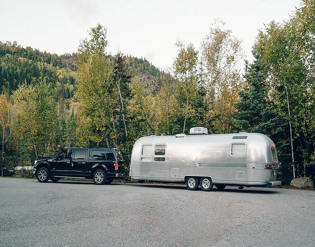 এই গোটা এয়ারস্ট্রিমকে বাসযোগ্য করে তোলার জন্য খরচ হয়েছিল ৩৪ হাজার মার্কিন ডলার।