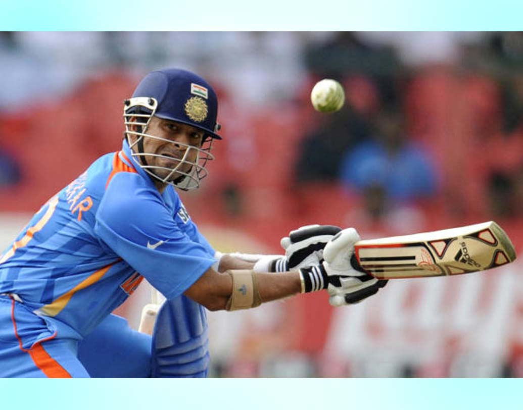 এই বিশ্বকাপেই সচিন তেন্ডুলকর টুর্নামেন্টের ইতিহাসে সর্বাধিক রানের রেকর্ড গড়েন (মোট ২,২৭৮ রান)। সর্বাধিক ৬টি বিশ্বকাপ খেলার রেকর্ডও গড়েন তিনি।