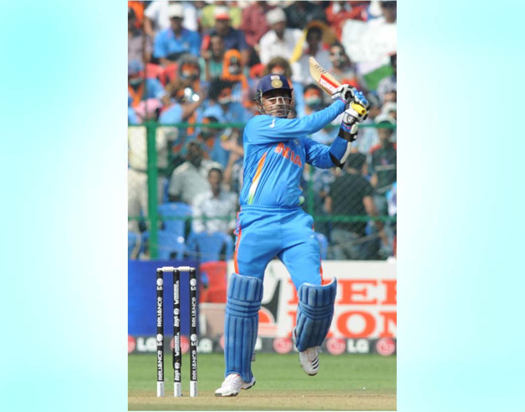 বীরেন্দ্র সহবাগ পর পর ৫টি ম্যাচেই প্রথম বলে বাউন্ডারি মারেন।