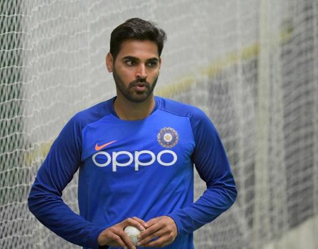 ভুবনেশ্বর কুমার- চোট সারিয়ে দলে ফিরে বাংলাদেশের বিরুদ্ধে পুরনো ছন্দেই দেখা গিয়েছে দলের অন্যতম স্ট্রাইক বোলার ভুবনেশ্বর কুমারকে। নক আউটের আগে শ্রীলঙ্কার বিরুদ্ধে ভাল পারফর্ম করে ছন্দে থাকতে চাইবেন ভুবনেশ্বর।