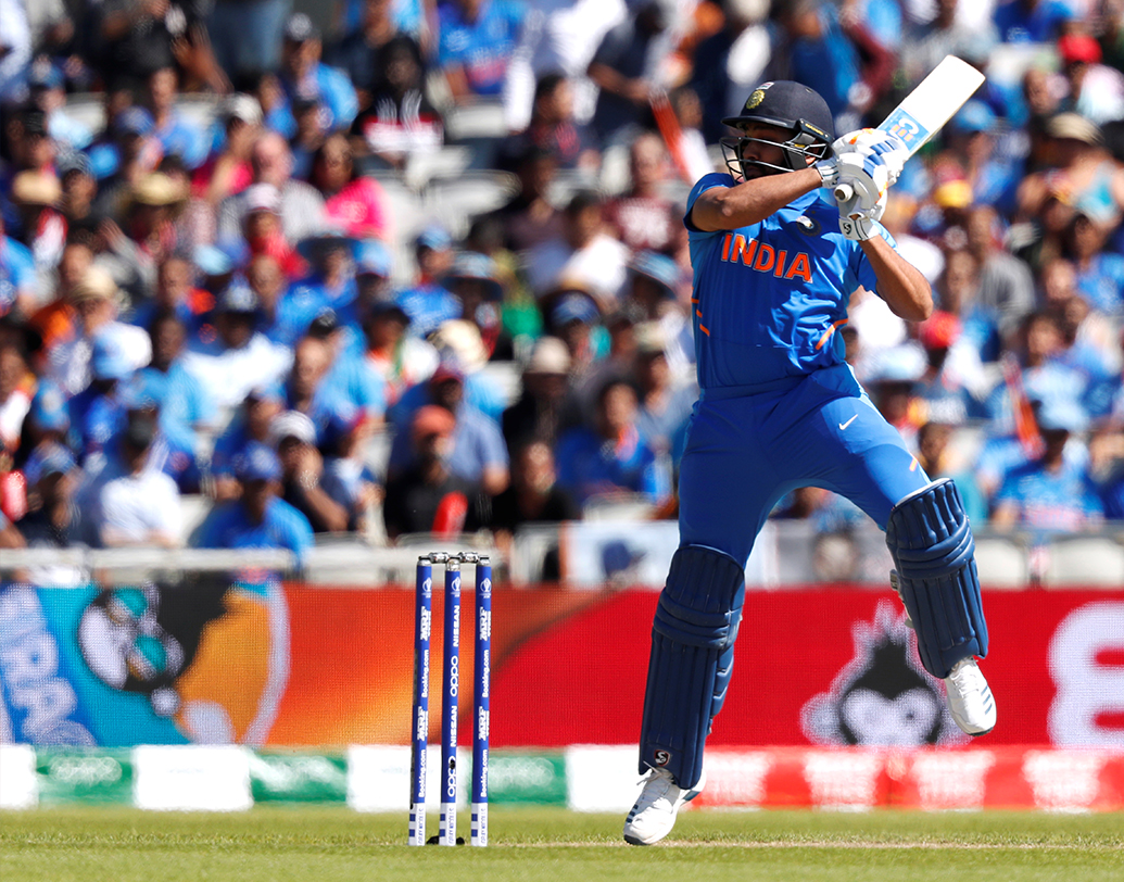 এই বিশ্বকাপে রোহিত শর্মা মোট ৬৭টি চার মেরেছেন। যা এখনও পর্যন্ত চলতি বিশ্বকাপে সর্বাধিক। ৬৪টি চার মেরে দ্বিতীয় স্থানে রয়েছেন ডেভিড ওয়ার্নার।