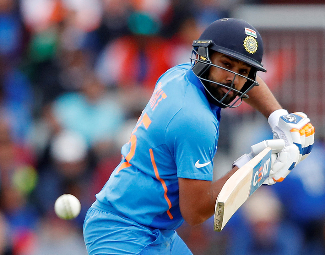 রোহিত শর্মা চলতি বিশ্বকাপেমোট ৮১টি বাউন্ডারি এবং ওভার বাউন্ডারি মেরেছেন। যা এখনও পর্যন্ত বিশ্বকাপে সর্বাধিক। এখানেও দ্বিতীয় স্থানে রয়েছেন (৭২টি) ডেভিড ওয়ার্নার।