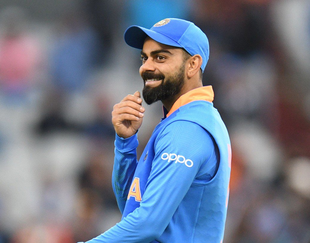 বিরাট কোহালি- ভারতের অধিনায়ক বিরাট কোহালির হাত ধরেই আবার বিশ্বকাপ জেতার স্বপ্ন দেখছে ভারতীয় শিবির। চলতি বিশ্বকাপে রান করেছেন ৪৪২। তার মধ্যে রয়েছে ৫টি হাফ-সেঞ্চুরি। প্রতিটি ম্যাচেই রান পেয়ে চলেছেন এই রান মেশিন। আমাদের এই দলের তিন নম্বরে থাকবেন তিনিই।