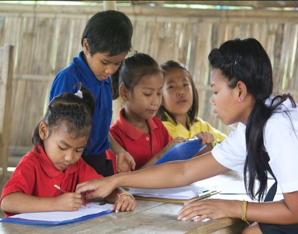 এখানে সার্টিফিকেট-এর ব্যবস্থা রয়েছে। 'ন্যাশনাল স্কুল অভ ওপেন স্কুলিং' এর থেকে তাঁরা সার্টিফিকেট পাচ্ছে।