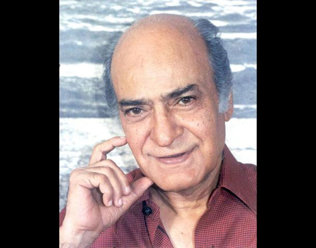 ঠিক তার পরের বছর এ কে হাঙ্গলের পরিচালনায় ‘দামরু’ নাটকে এক জন ষাট বছর বয়সির চরিত্রে অভিনয় করে তাক লাগিয়ে দেন তিনি।