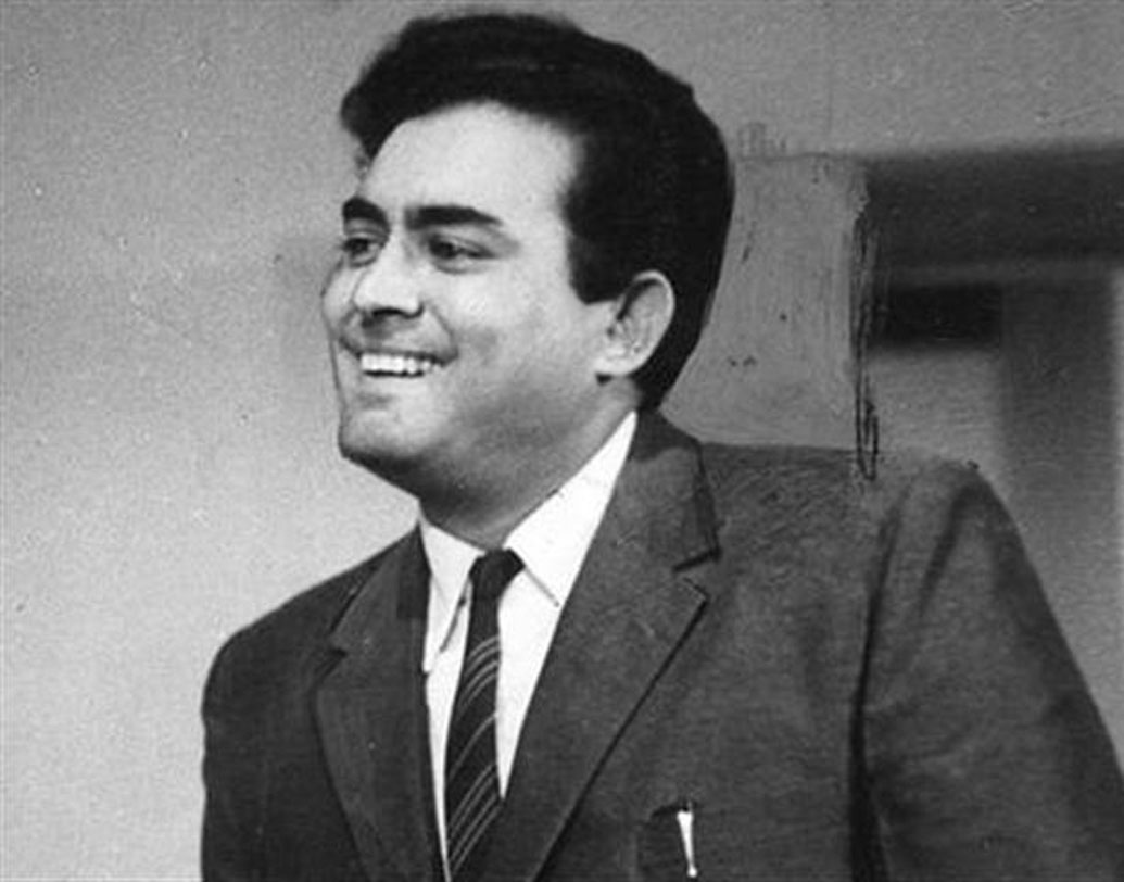 হার্টের সমস্যা নিয়ে জন্মেছিলেন এই অভিনেতা। বয়স বাড়ার সঙ্গে তা বাড়ে। প্রথম হার্ট অ্যাটাকের পর আমেরিকাতে অস্ত্রোপচারও হয় তাঁর। কিন্তু দ্বিতীয় বারের ধাক্কাটা আর সামলাতে পারেননি তিনি। ১৯৮৫ সালের ৬ নভেম্বর মাত্র ৪৭ বছর বয়সেই মৃত্যু হয় এই জনপ্রিয় অভিনেতার।