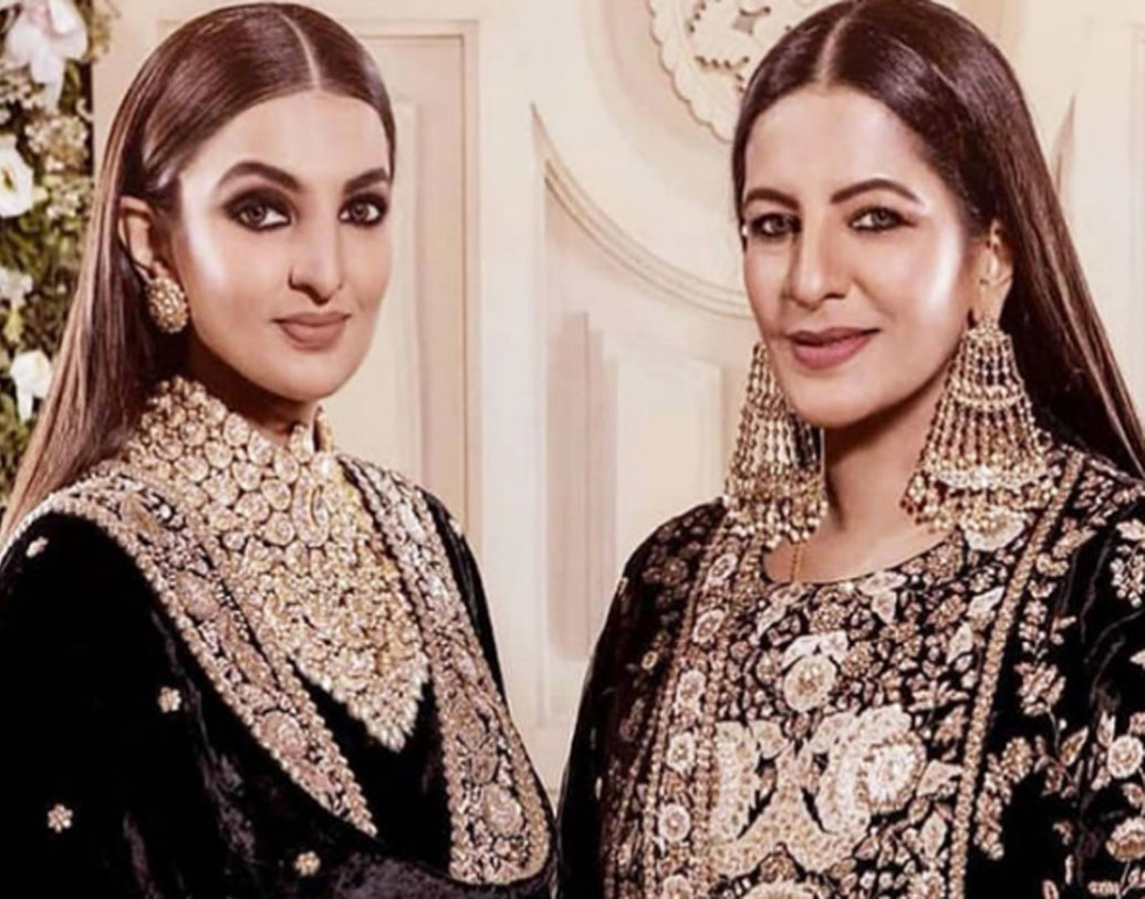 যতই মহাতারকা হয়ে যান না কেন, রিতিকার ভাই এখনও দিদির ছোট্ট ভাই হয়েই থাকতে ভালবাসেন। দিদিকে তিনি ‘লিটল মাম্মা’ বা ‘ছোট মা’ বলে ডাকেন। আর মাকে বলেন ‘বিগ মাম্মা’ বা ‘বড় মা’।