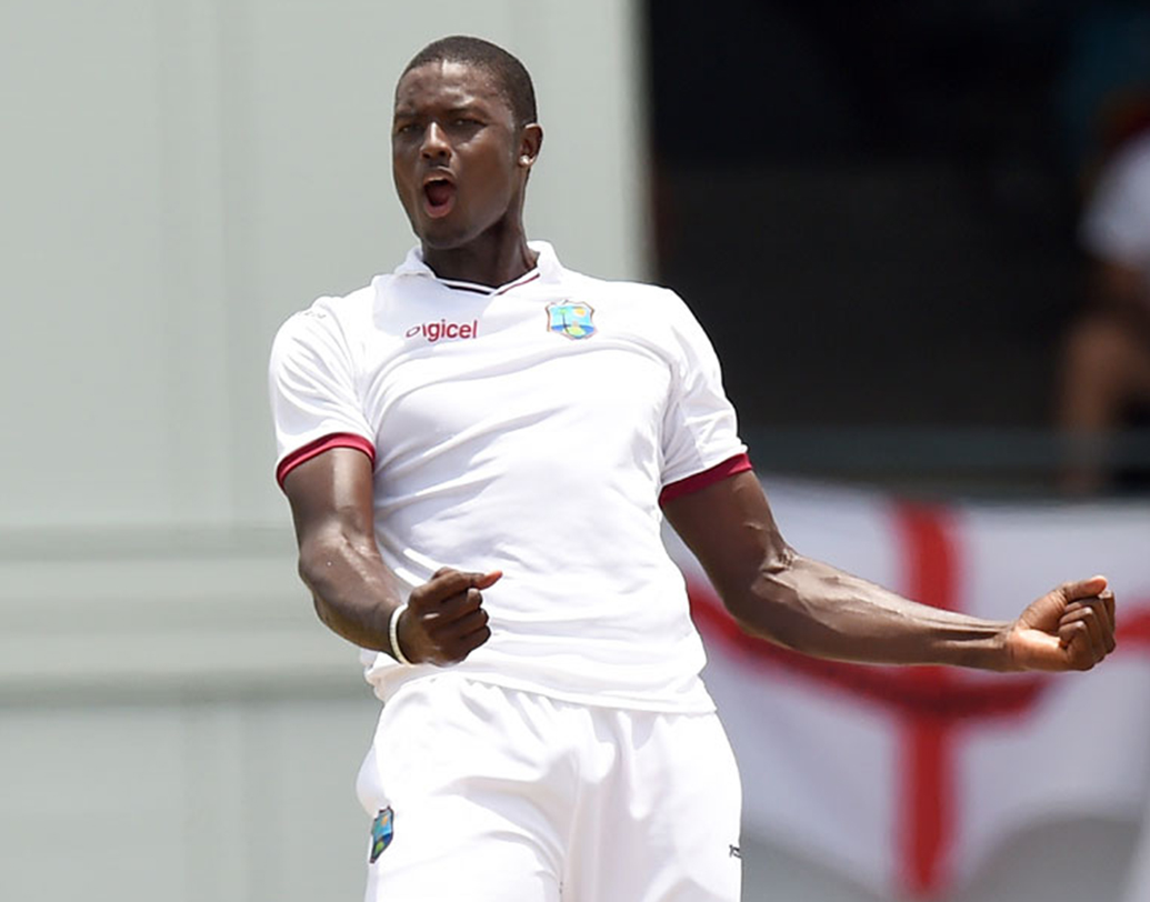 জেসন হোল্ডার- অনভিজ্ঞ এই দলের অধিনায়ক তিনি। বল-ব্যাট দুই বিভাগেই তিনি নেতৃত্ব দেওয়ার ক্ষমতা রাখেন। যদিও তিনি নিজে মাত্র ৩৭টি টেস্ট খেলেছেন।