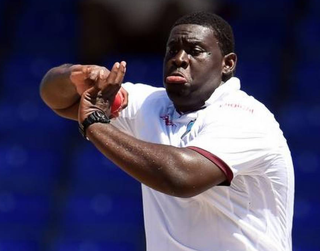 রাখিম কর্নওয়াল- ক্যারিবিয়ান দলে আরেক নবাগত। ২৬ বছরের এই অলরাউন্ডার বল হাতে বেশ কার্যকরী। প্রথম শ্রেণির ক্রিকেটে ৫৫টি ম্যাচে নিয়েছেন ২৬০টি উইকেট। চেজের স্পিন-সঙ্গী হিসেবে তাঁকে প্রথম এগারোতে নেওয়া হয় কিনা সেটাই এখন দেখার।